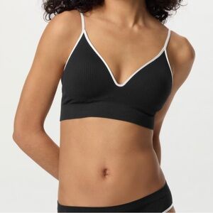 NWT Black Wireless Bra Princess tam tam x UNIQLO XS two-way design cross back